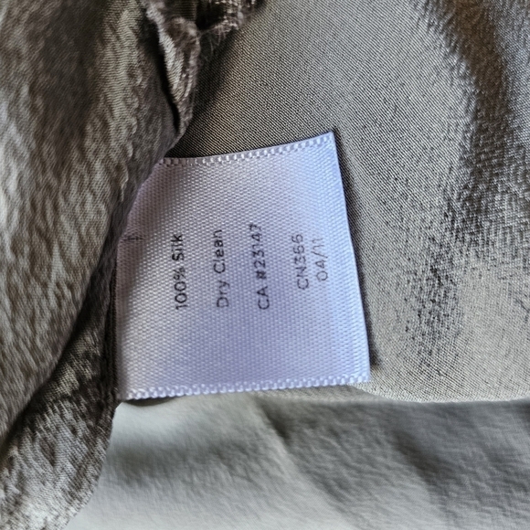 Talbots silk khaki half-button shirt with front pockets Size M - Picture 5 of 6